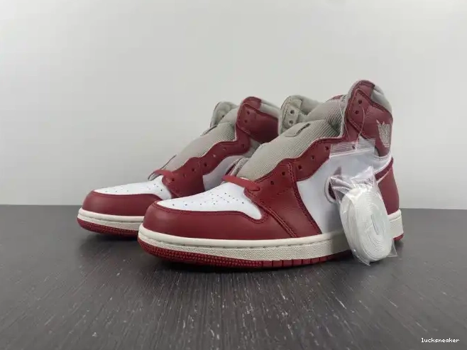 LUCY Chenille 1 (W) OG DJ4891-061 Newstalgia High Jordan 0510